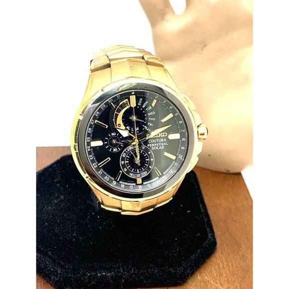 Seiko Mens Watch SSC700 Coutura Solar Perpetual Chronograph Black Dial Gold 44mm - Picture 14 of 15